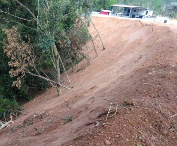  Condução de processo de Aterro e Terraplanagem tem responsabilidade de Eng. Ambiental na Universo A em todo Vale do Itajaí-SC.